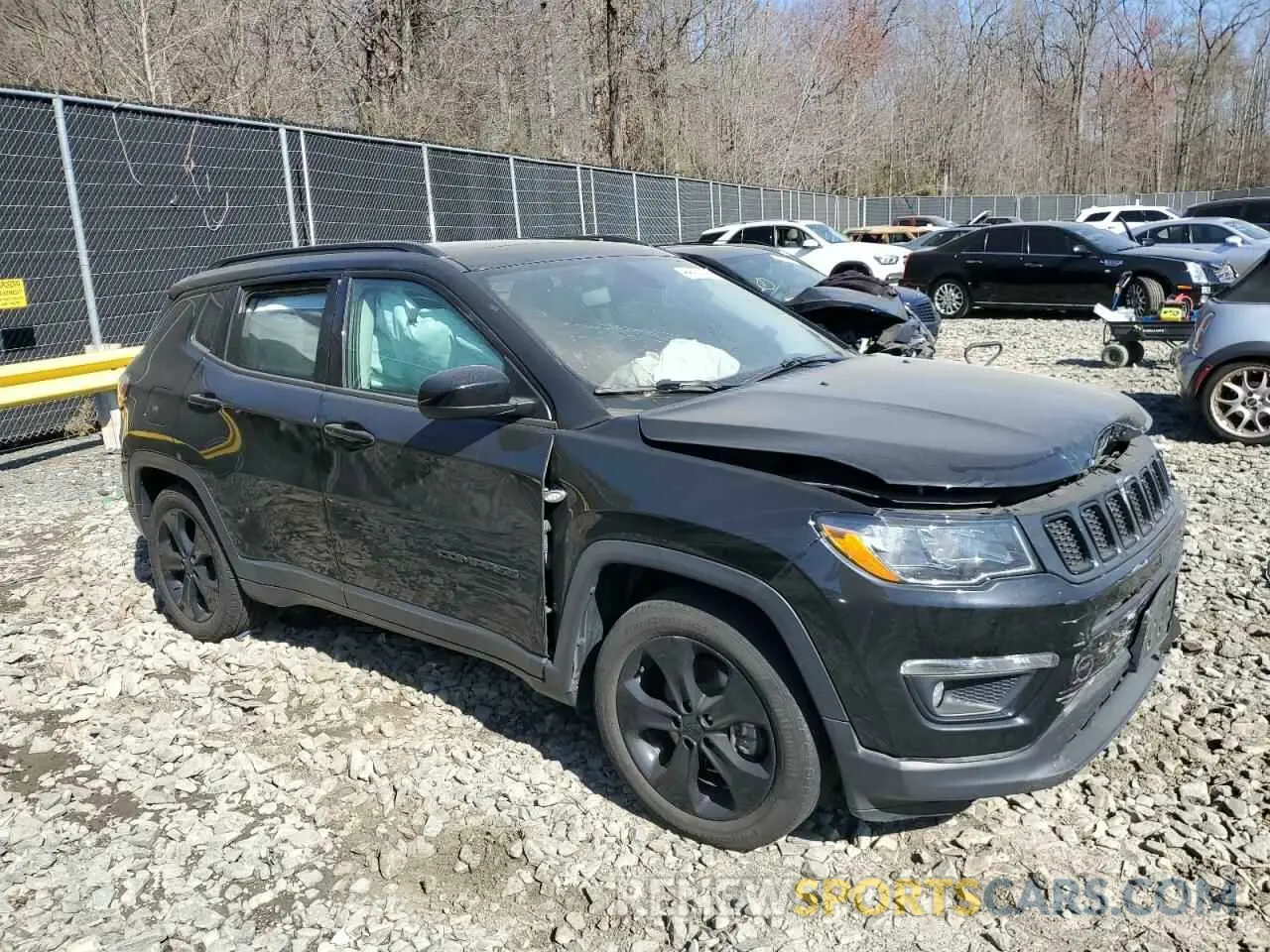 4 fotografías del automóvil dañado 3C4NJCBB0KT716471 JEEP COMPASS 2019