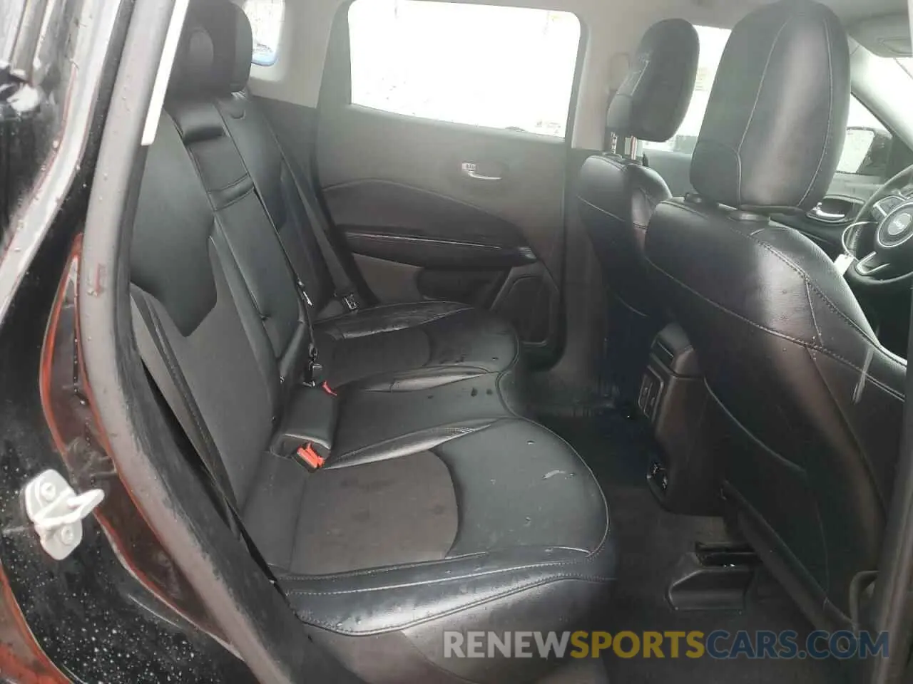 10 fotografías del automóvil dañado 3C4NJCBB0KT756100 JEEP COMPASS 2019