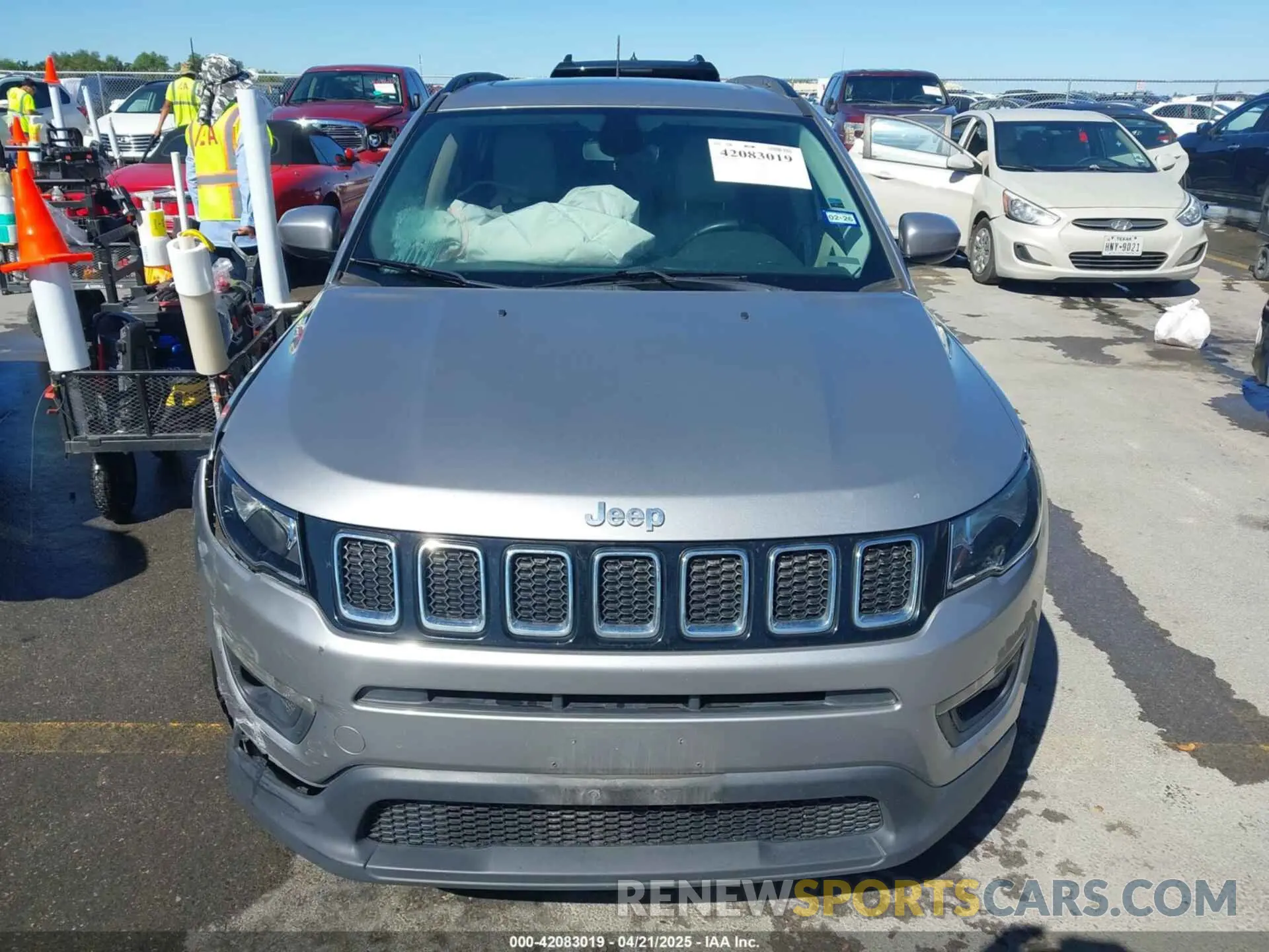 13 fotografías del automóvil dañado 3C4NJCBB1KT819754 JEEP COMPASS 2019