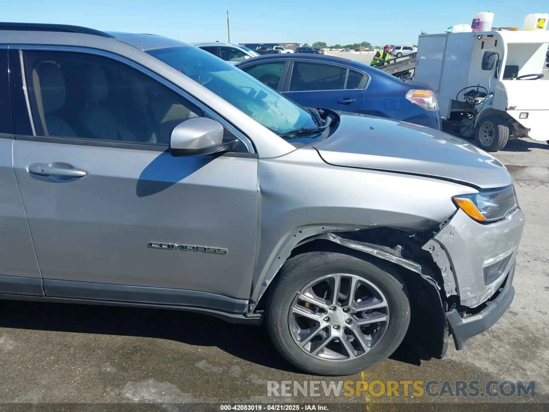 6 fotografías del automóvil dañado 3C4NJCBB1KT819754 JEEP COMPASS 2019
