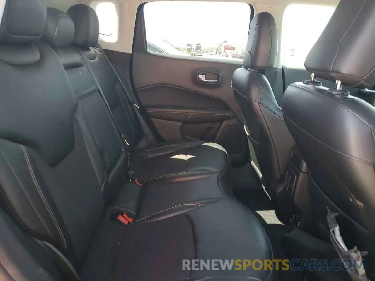 11 fotografías del automóvil dañado 3C4NJCBB2KT615352 JEEP COMPASS 2019