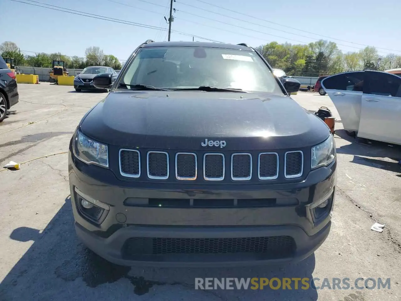 5 fotografías del automóvil dañado 3C4NJCBB2KT615352 JEEP COMPASS 2019