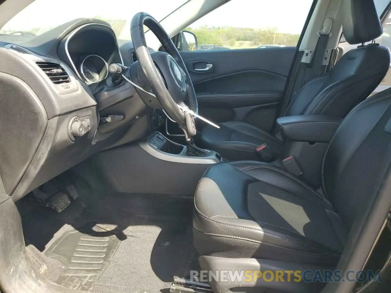 7 fotografías del automóvil dañado 3C4NJCBB2KT615352 JEEP COMPASS 2019