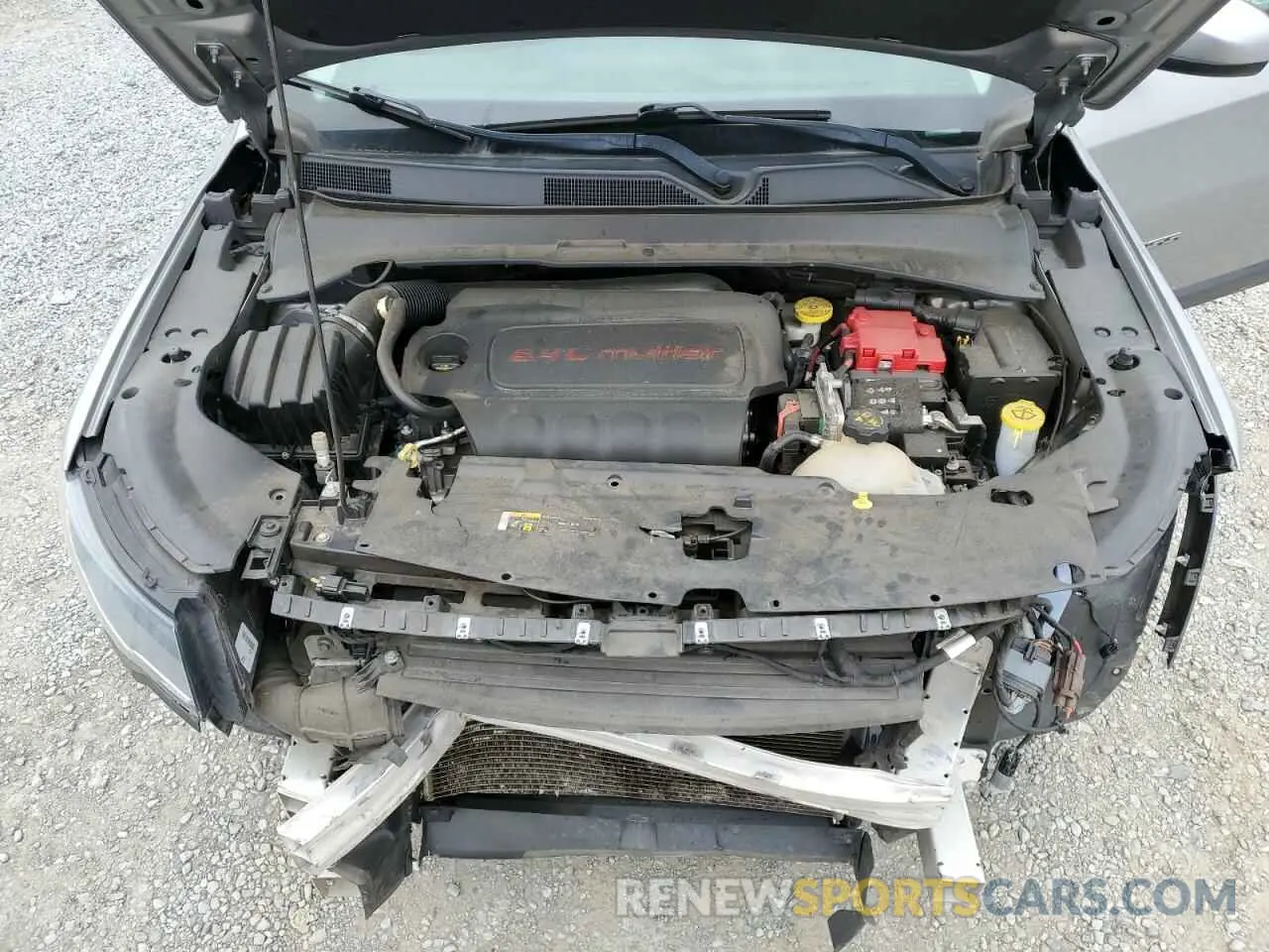 12 fotografías del automóvil dañado 3C4NJCBB2KT762948 JEEP COMPASS 2019