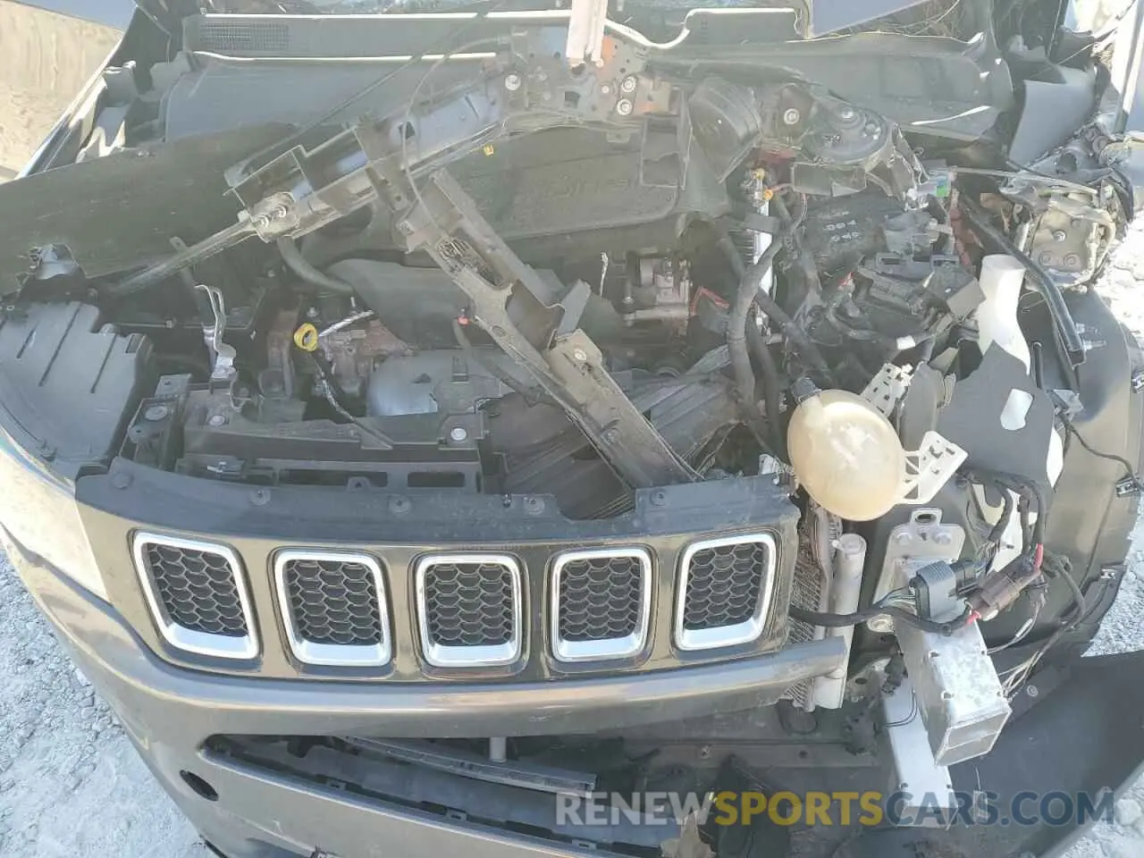 12 fotografías del automóvil dañado 3C4NJCBB2KT840578 JEEP COMPASS 2019