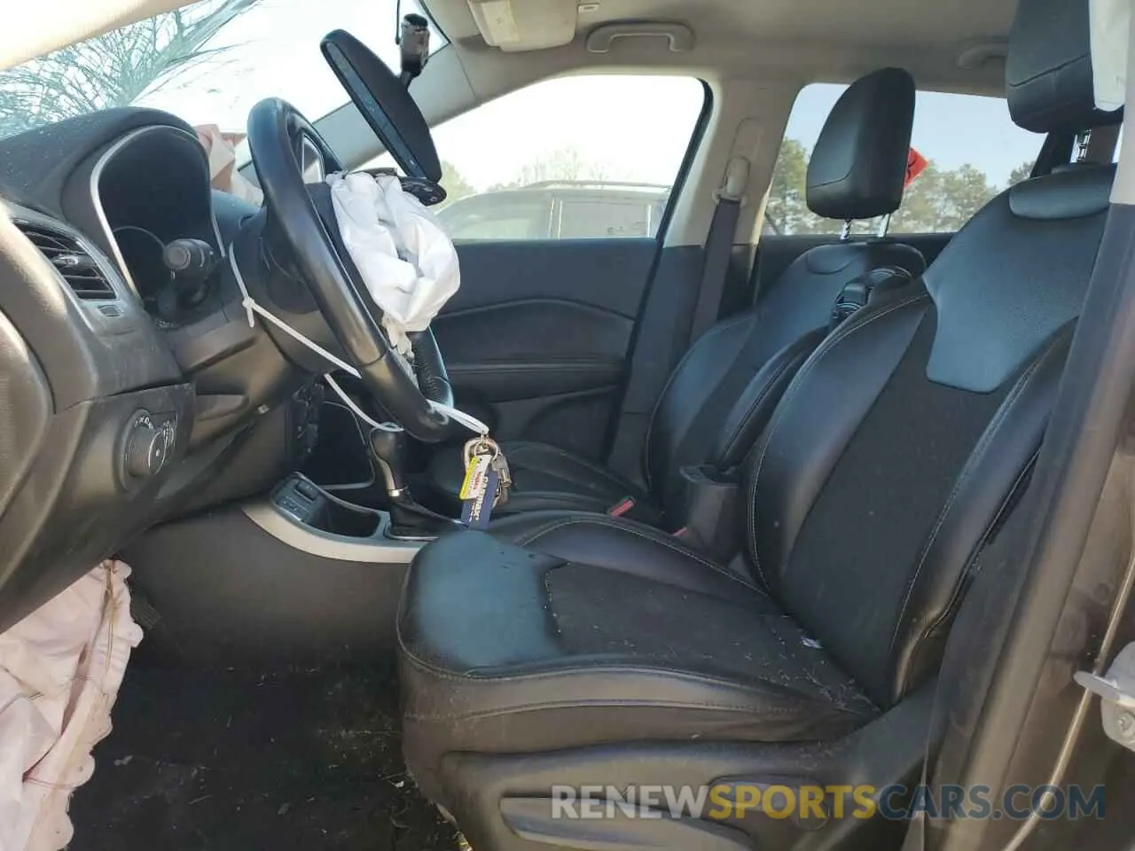 7 fotografías del automóvil dañado 3C4NJCBB2KT840578 JEEP COMPASS 2019