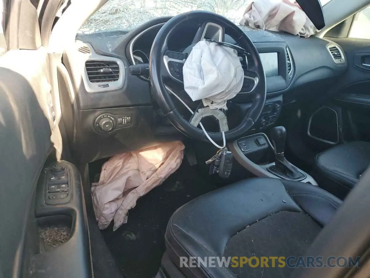 8 fotografías del automóvil dañado 3C4NJCBB2KT840578 JEEP COMPASS 2019