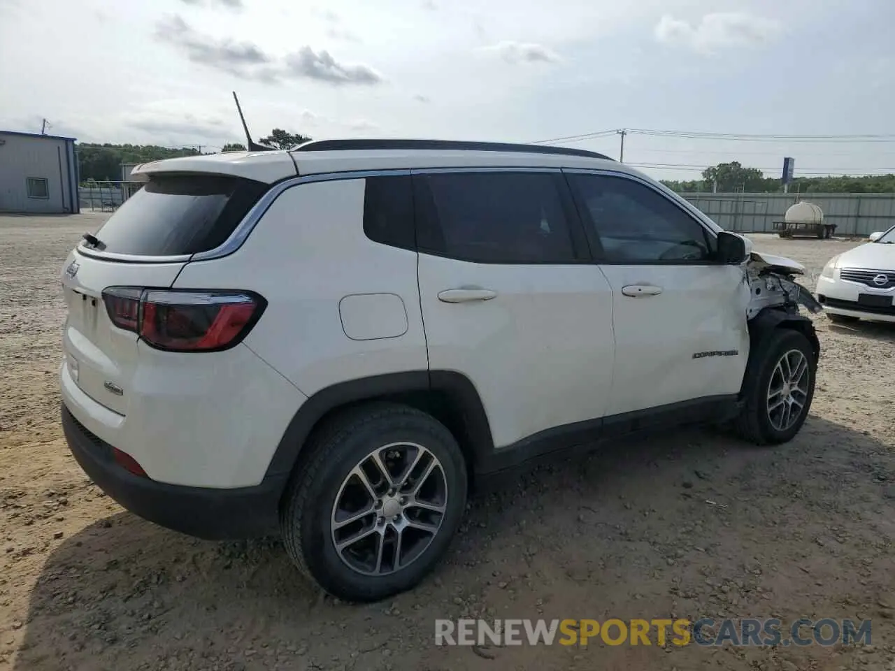 3 fotografías del automóvil dañado 3C4NJCBB3KT736861 JEEP COMPASS 2019