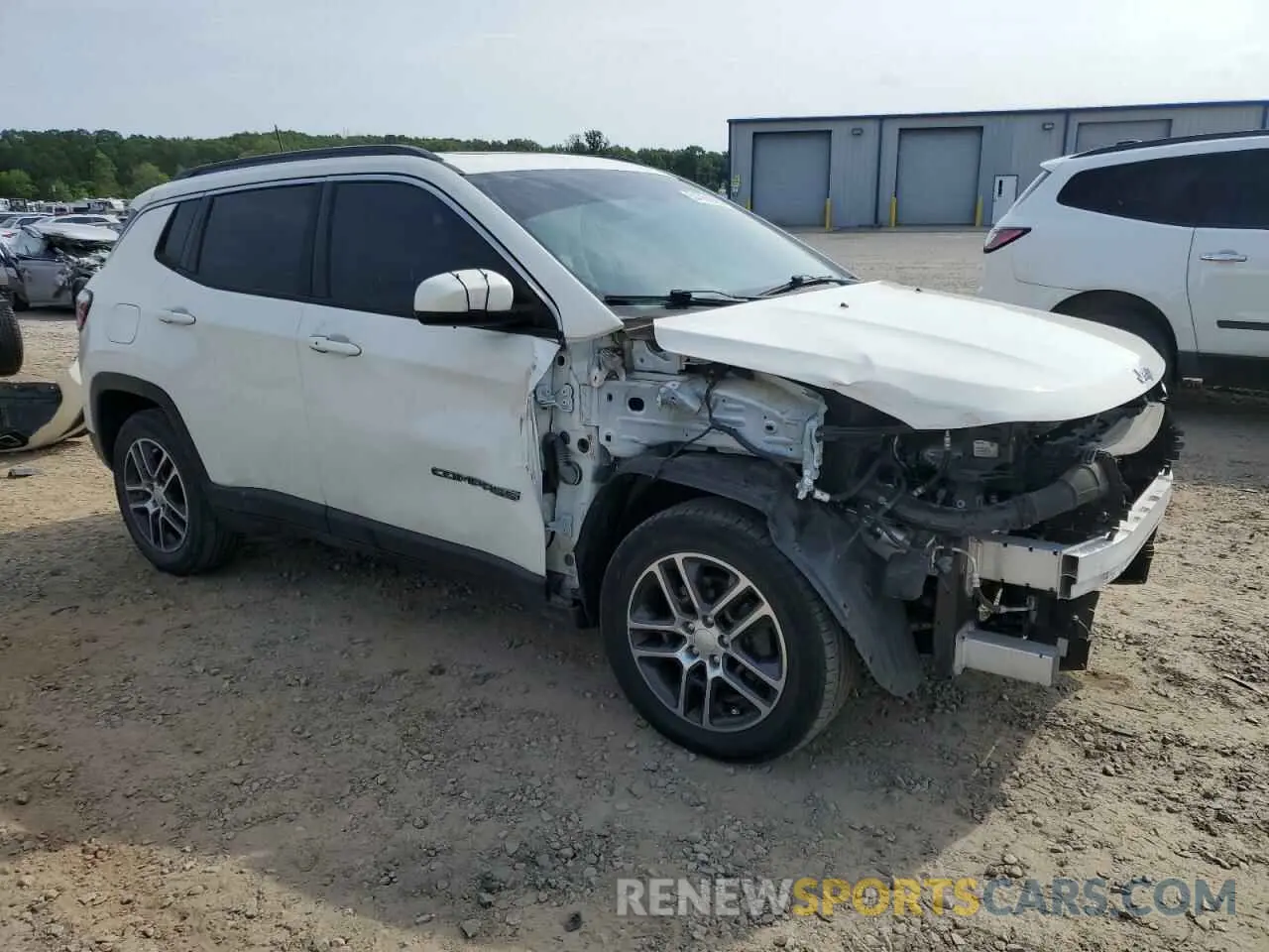 4 fotografías del automóvil dañado 3C4NJCBB3KT736861 JEEP COMPASS 2019