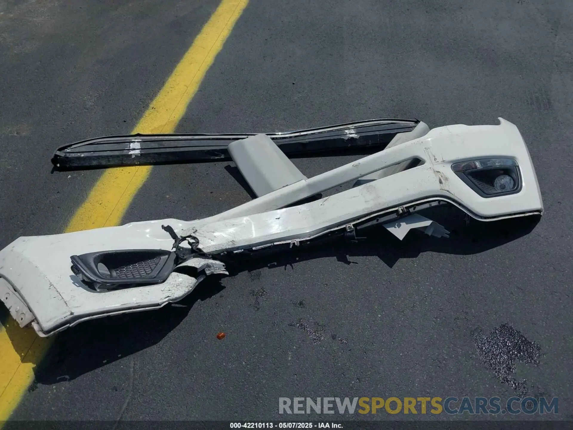 11 fotografías del automóvil dañado 3C4NJCBB3KT832196 JEEP COMPASS 2019