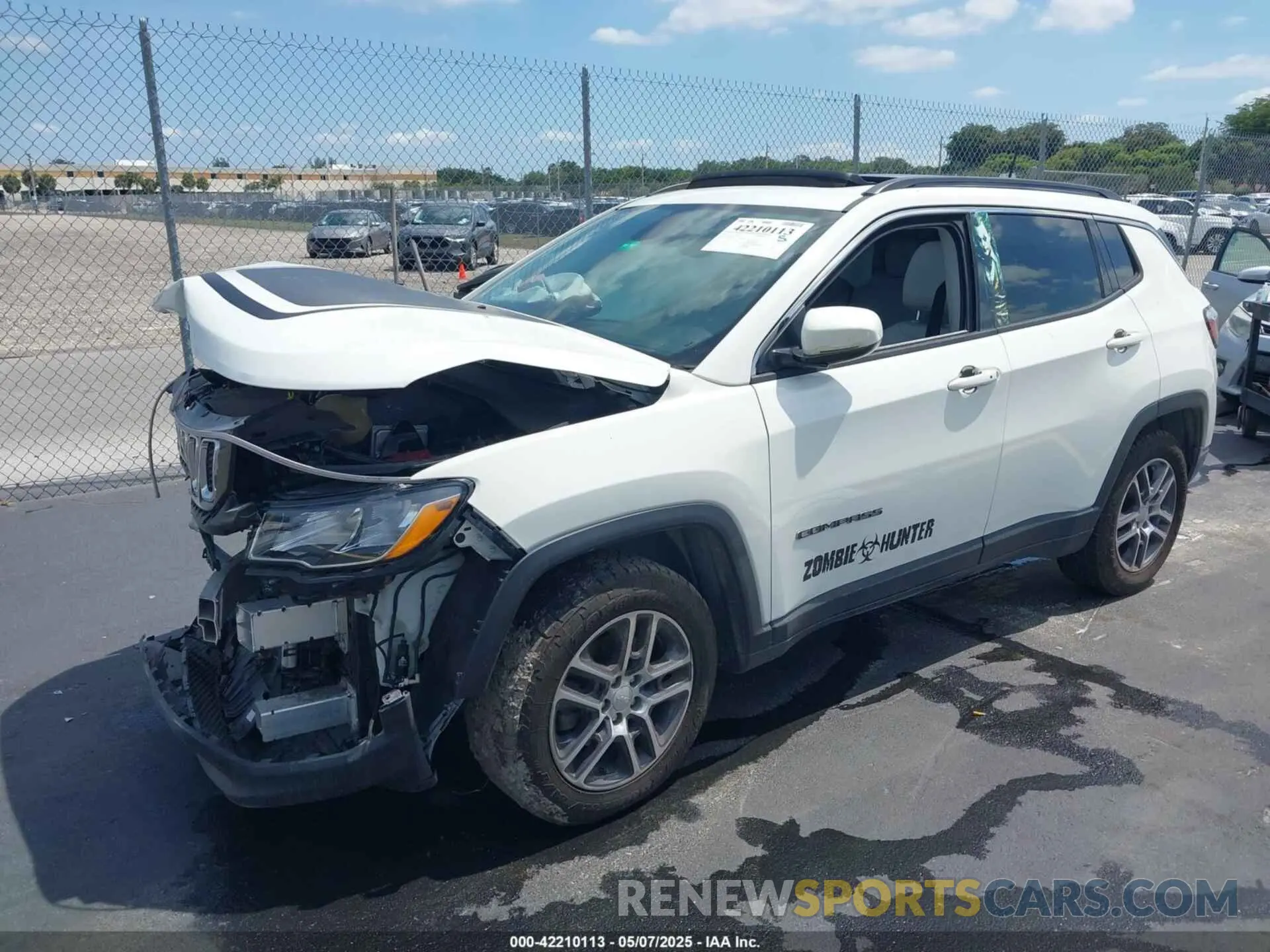 2 fotografías del automóvil dañado 3C4NJCBB3KT832196 JEEP COMPASS 2019