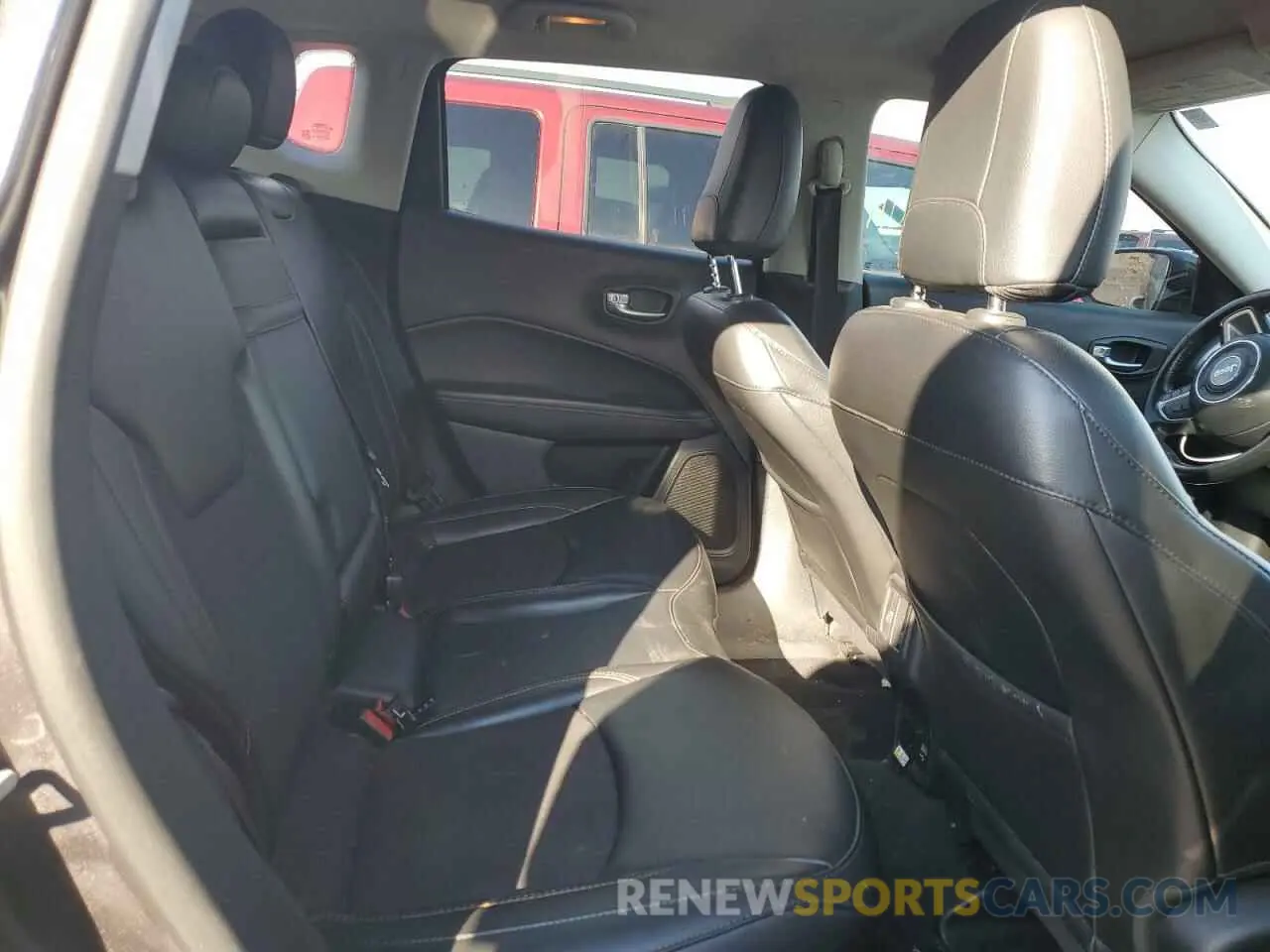 10 fotografías del automóvil dañado 3C4NJCBB3KT852044 JEEP COMPASS 2019