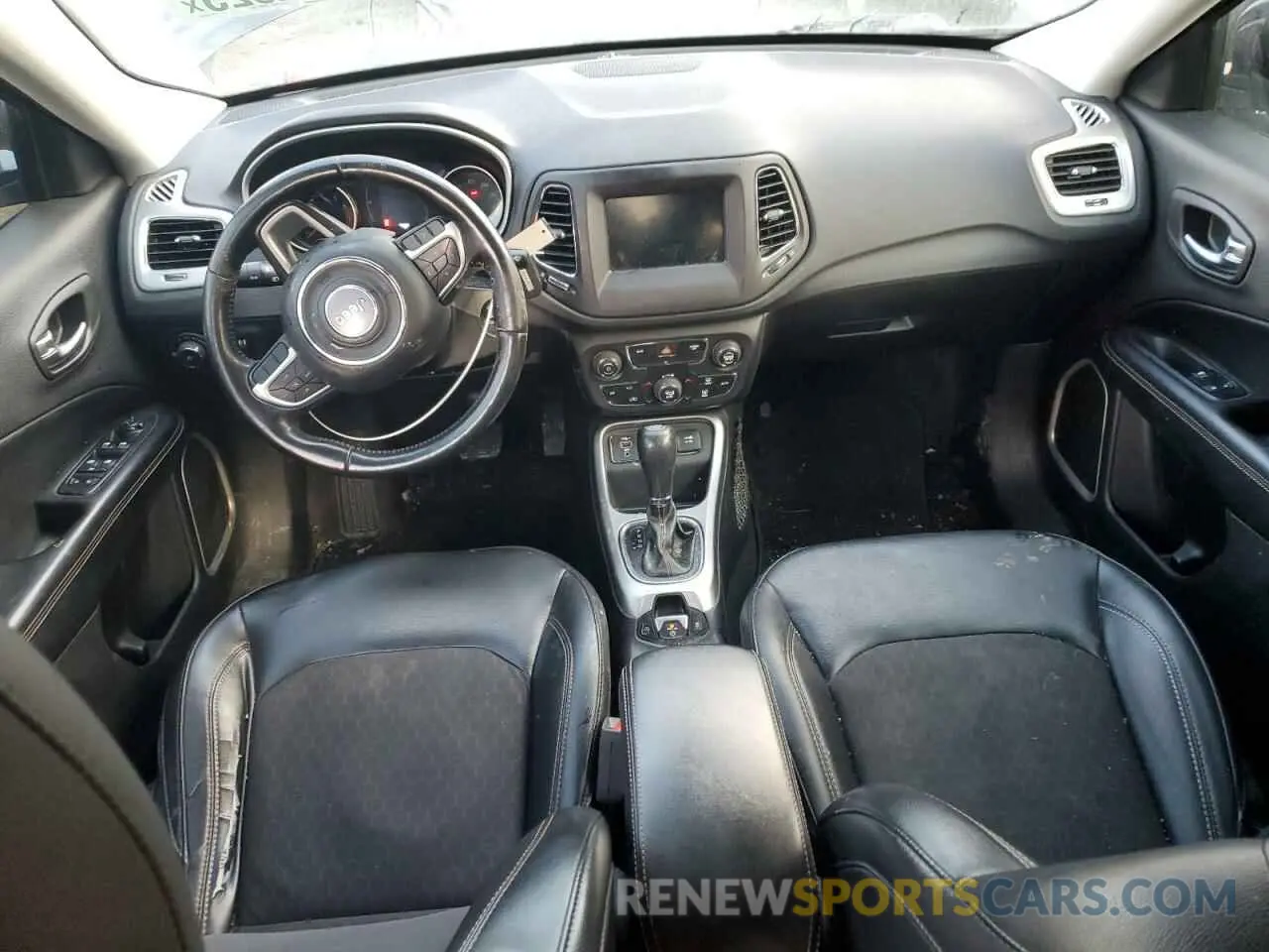 8 fotografías del automóvil dañado 3C4NJCBB3KT852044 JEEP COMPASS 2019