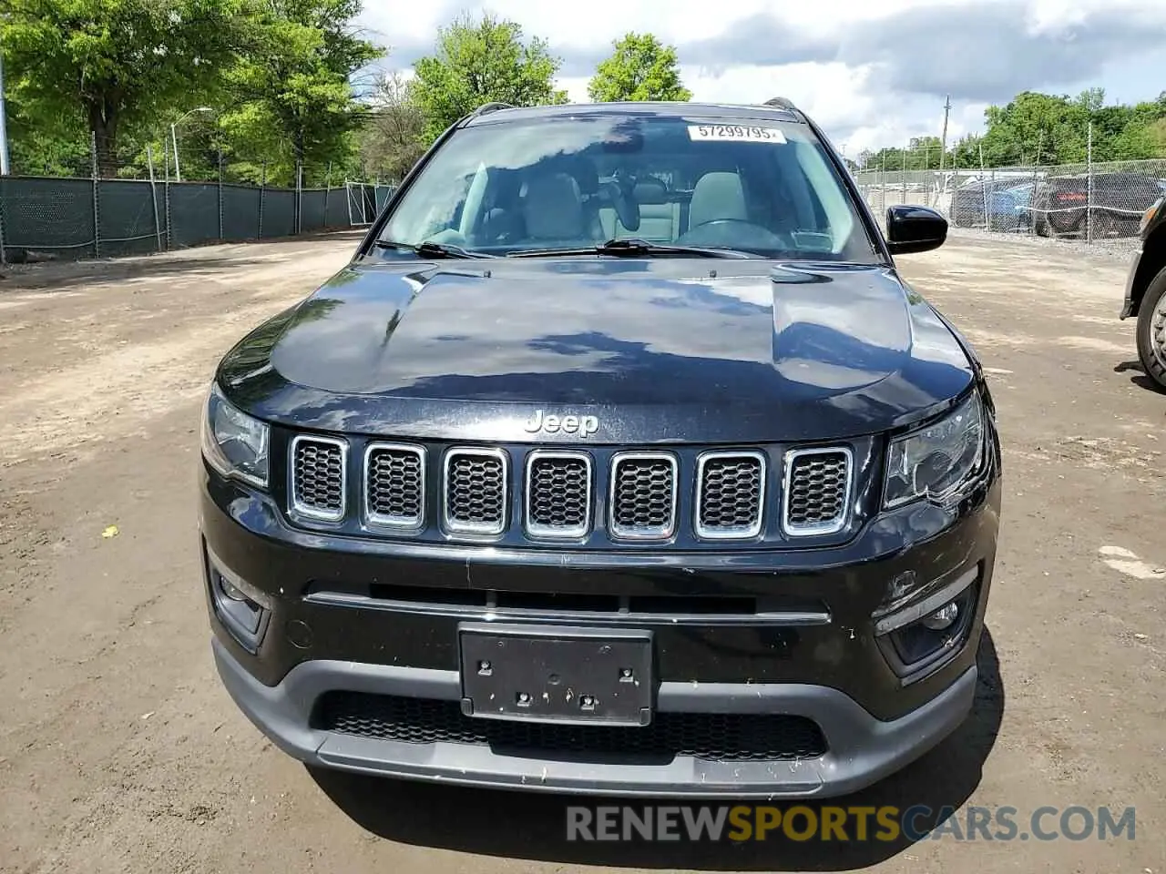 5 fotografías del automóvil dañado 3C4NJCBB4KT832286 JEEP COMPASS 2019