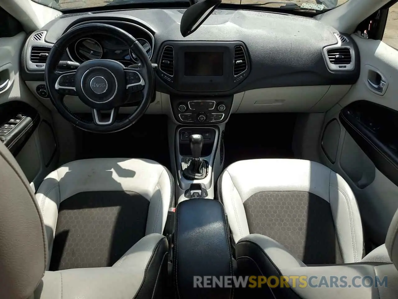 8 fotografías del automóvil dañado 3C4NJCBB4KT832286 JEEP COMPASS 2019
