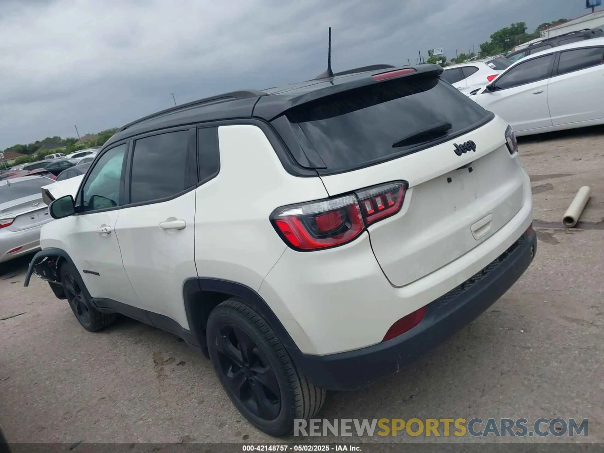 3 fotografías del automóvil dañado 3C4NJCBB5KT615720 JEEP COMPASS 2019