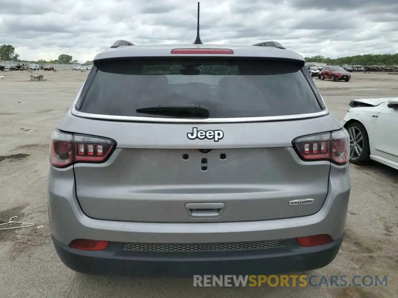 6 fotografías del automóvil dañado 3C4NJCBB5KT833253 JEEP COMPASS 2019