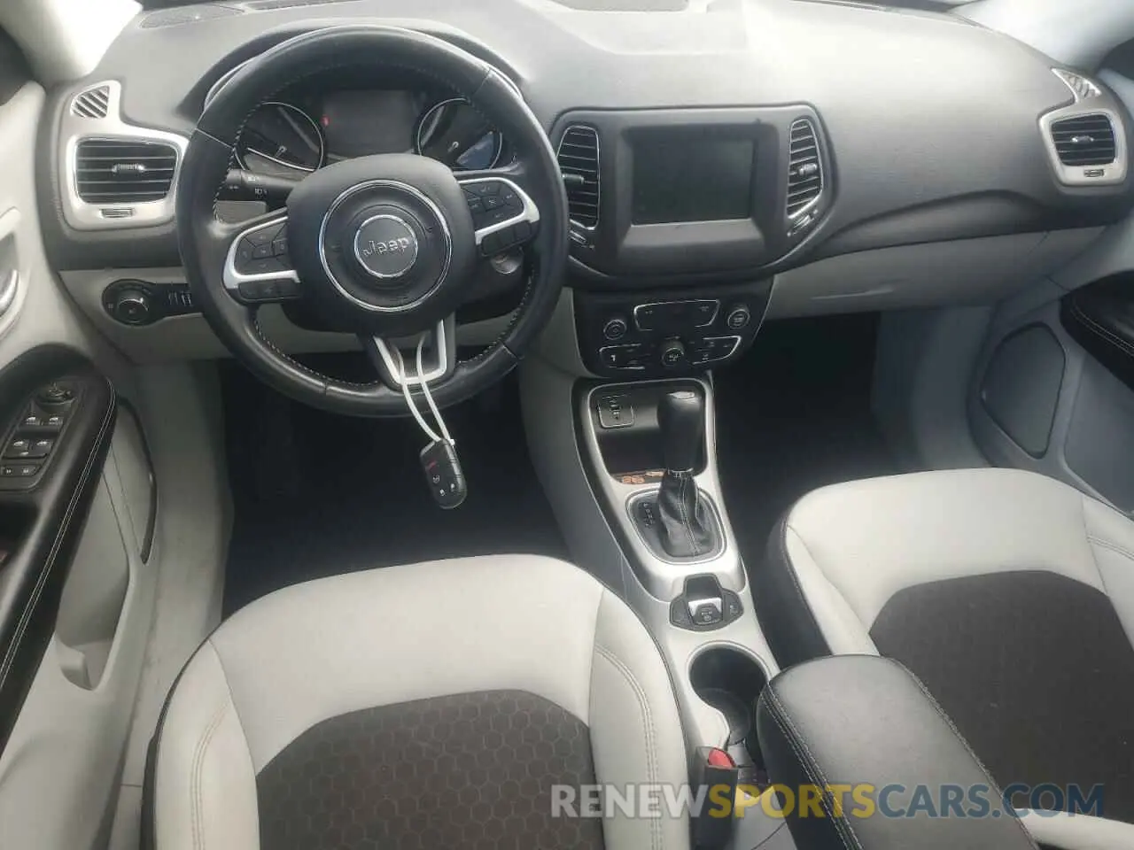 8 fotografías del automóvil dañado 3C4NJCBB5KT833253 JEEP COMPASS 2019