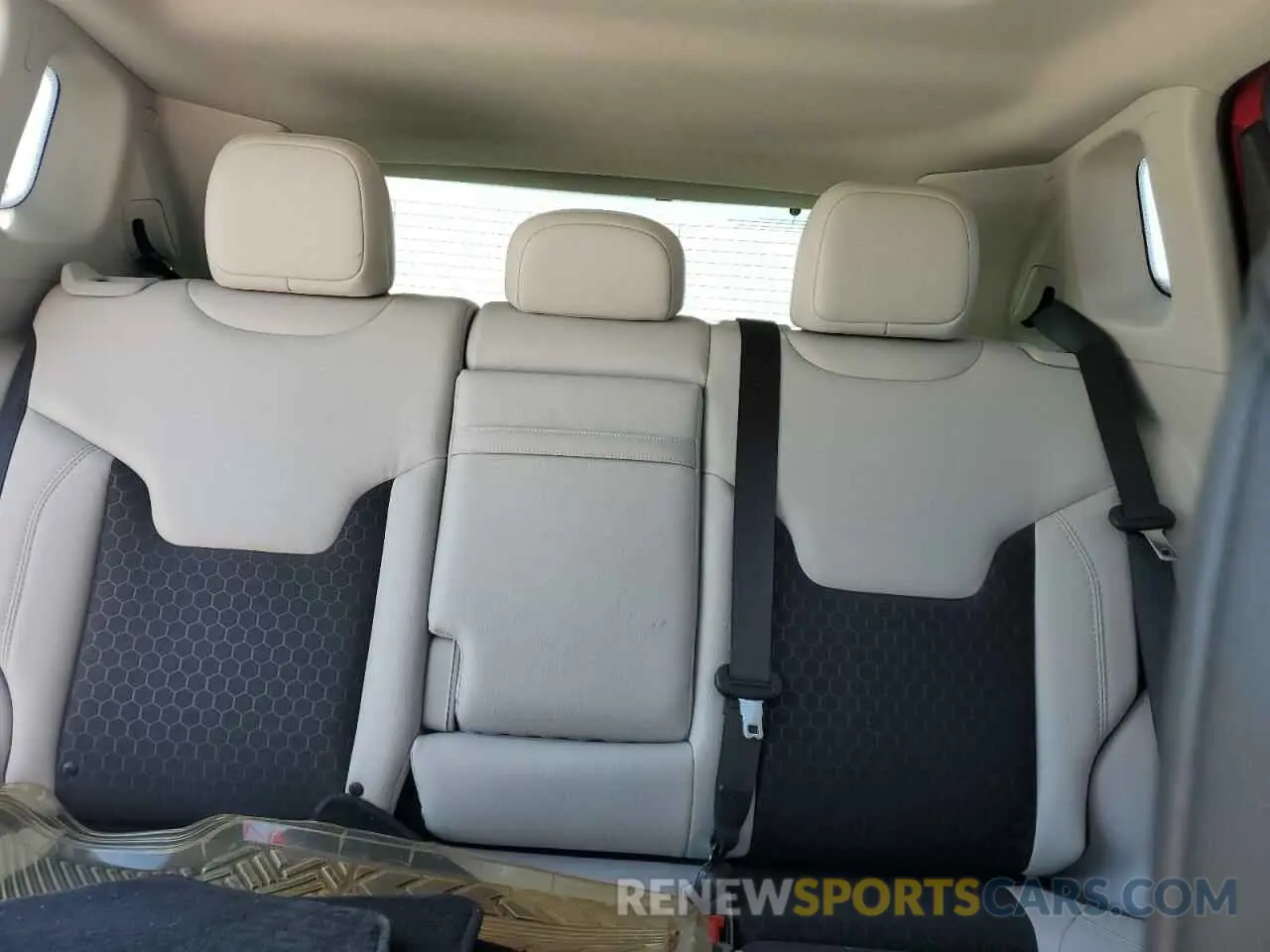 10 fotografías del automóvil dañado 3C4NJCBB6KT637161 JEEP COMPASS 2019