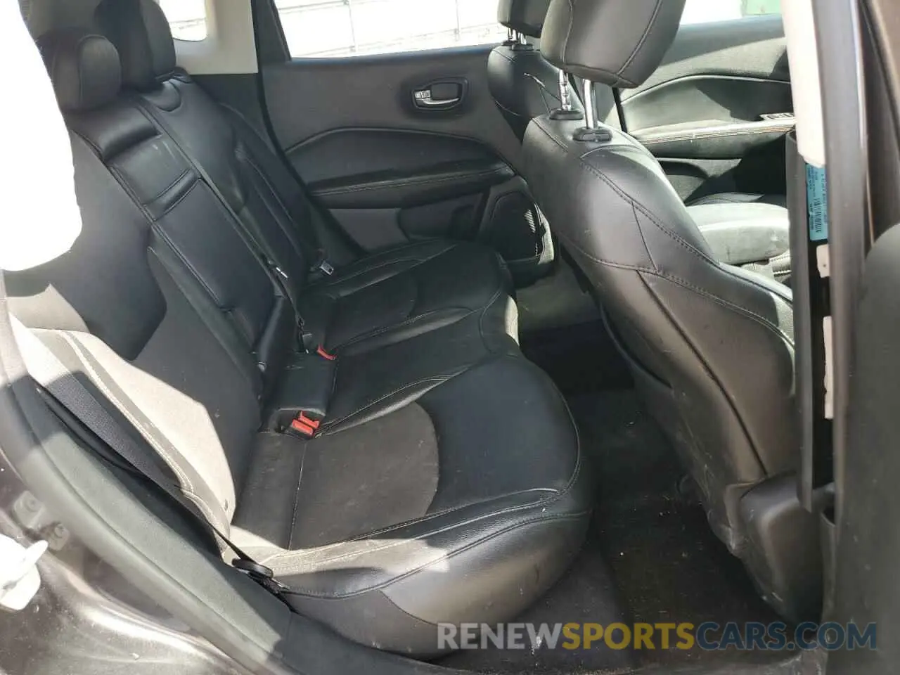 11 fotografías del automóvil dañado 3C4NJCBB6KT699854 JEEP COMPASS 2019