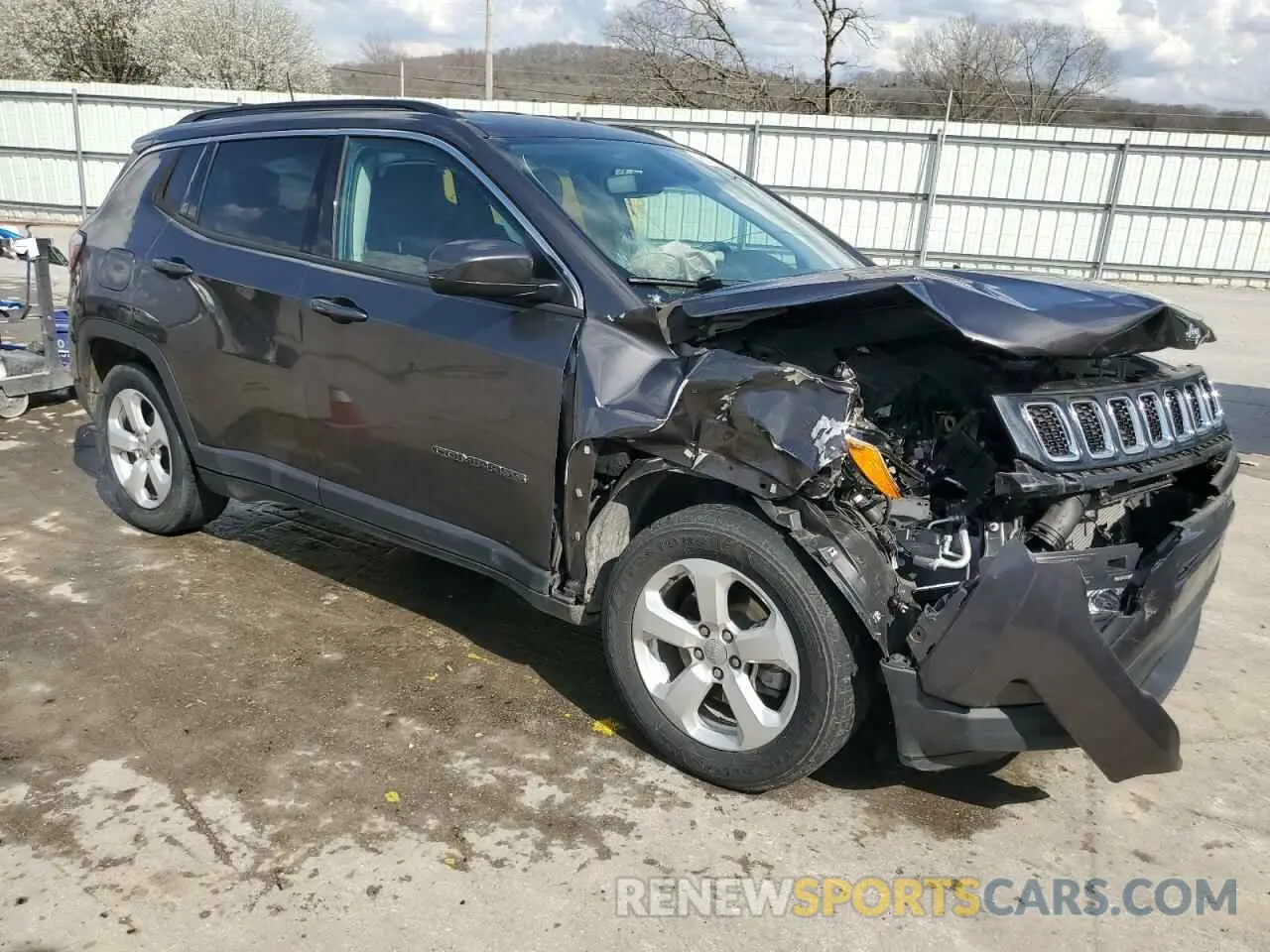 4 fotografías del automóvil dañado 3C4NJCBB6KT699854 JEEP COMPASS 2019