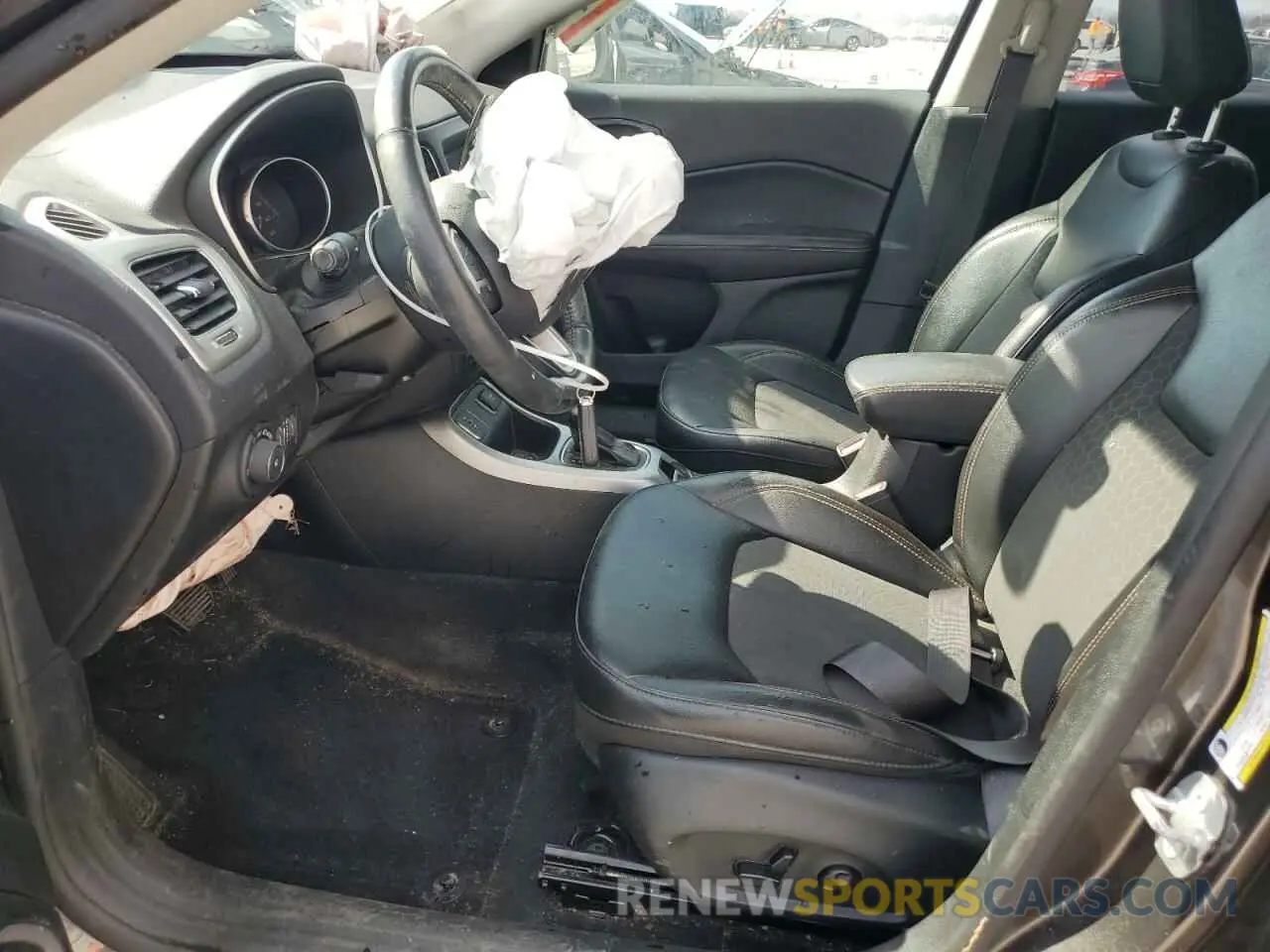 7 fotografías del automóvil dañado 3C4NJCBB6KT699854 JEEP COMPASS 2019