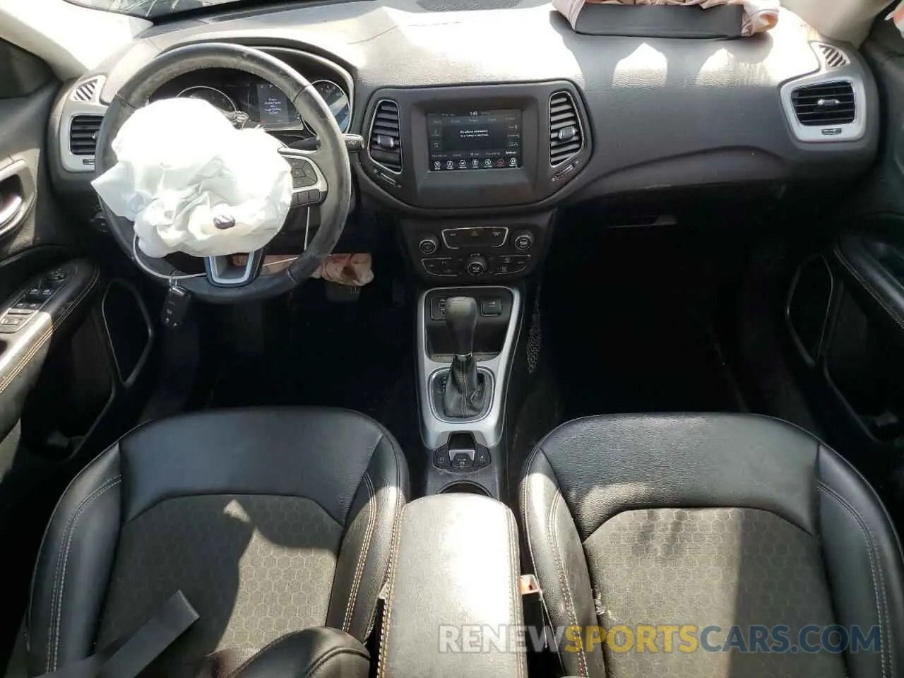 8 fotografías del automóvil dañado 3C4NJCBB6KT699854 JEEP COMPASS 2019