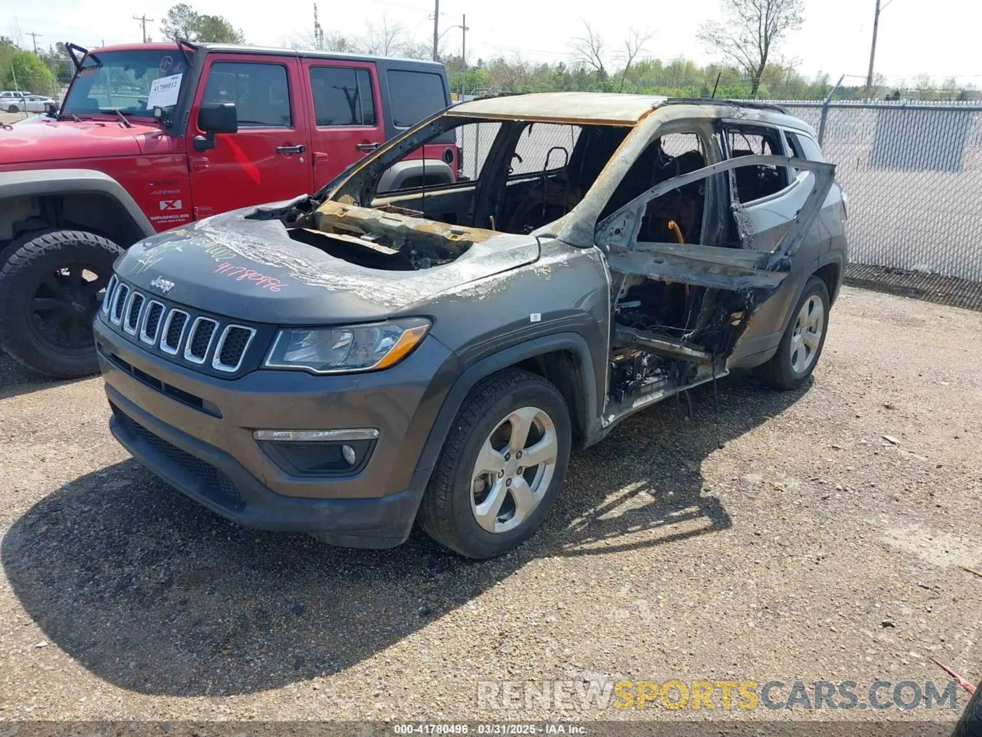 2 fotografías del automóvil dañado 3C4NJCBB6KT789246 JEEP COMPASS 2019