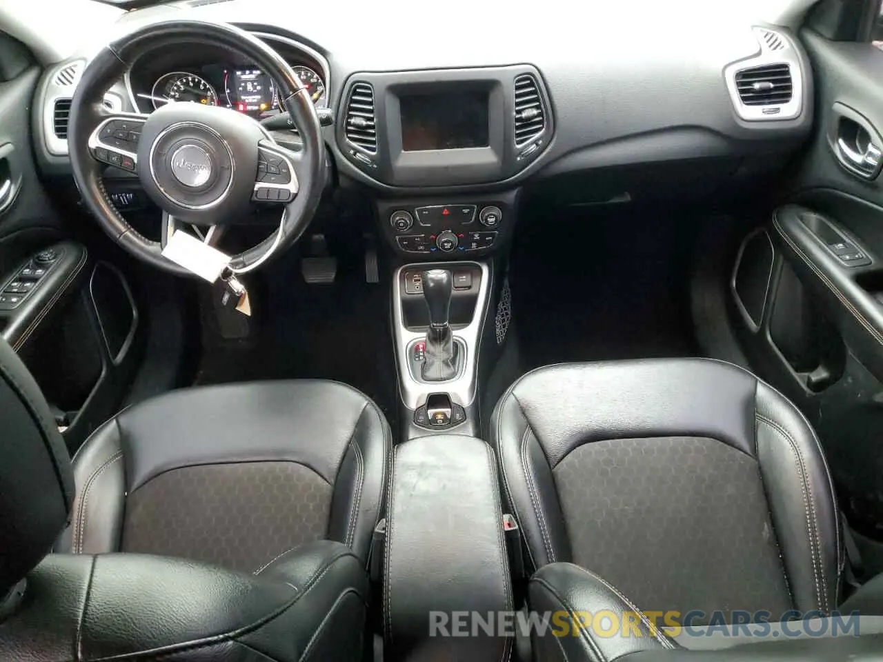 8 fotografías del automóvil dañado 3C4NJCBB6KT832595 JEEP COMPASS 2019