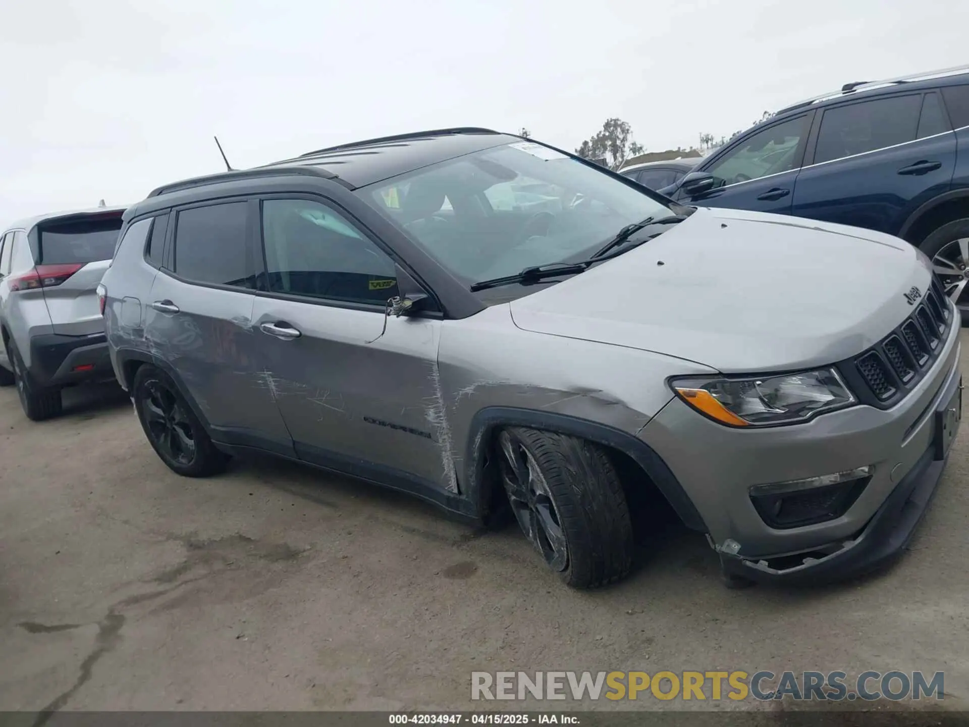 14 fotografías del automóvil dañado 3C4NJCBB7KT617761 JEEP COMPASS 2019