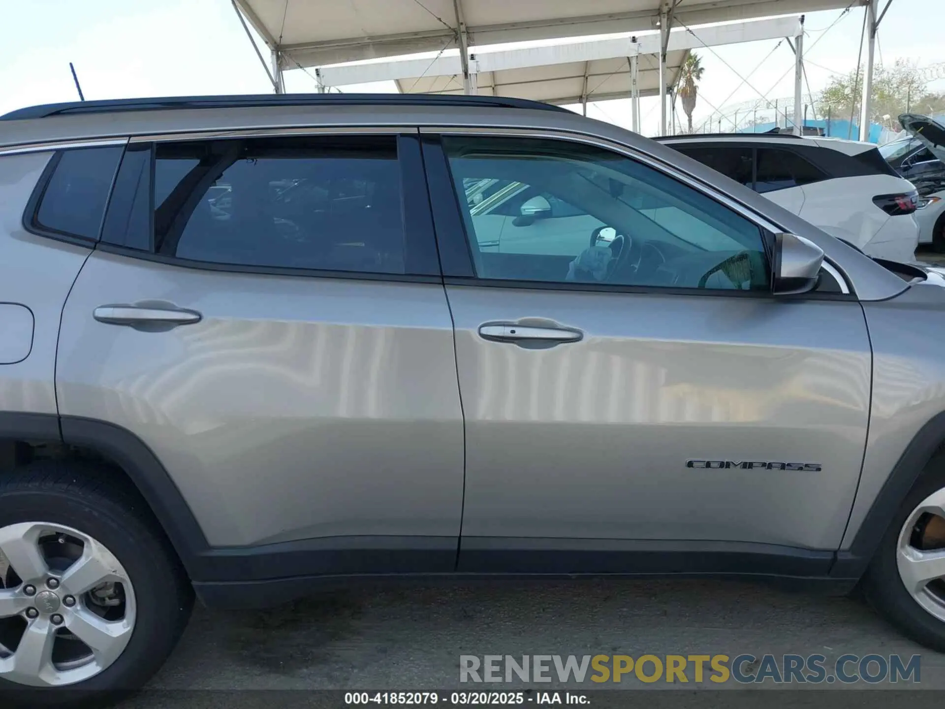 13 fotografías del automóvil dañado 3C4NJCBB7KT833187 JEEP COMPASS 2019
