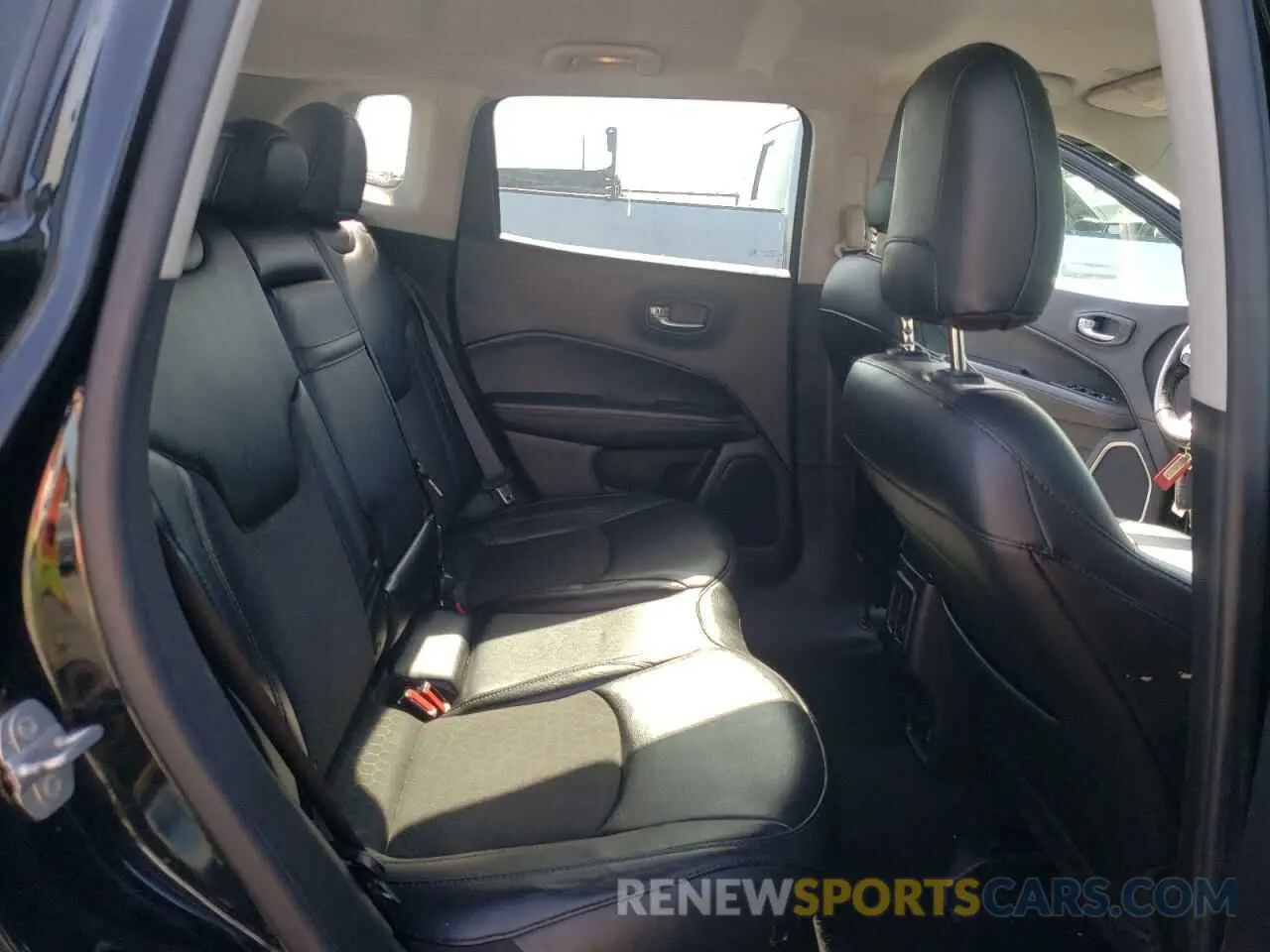 11 fotografías del automóvil dañado 3C4NJCBB8KT855599 JEEP COMPASS 2019