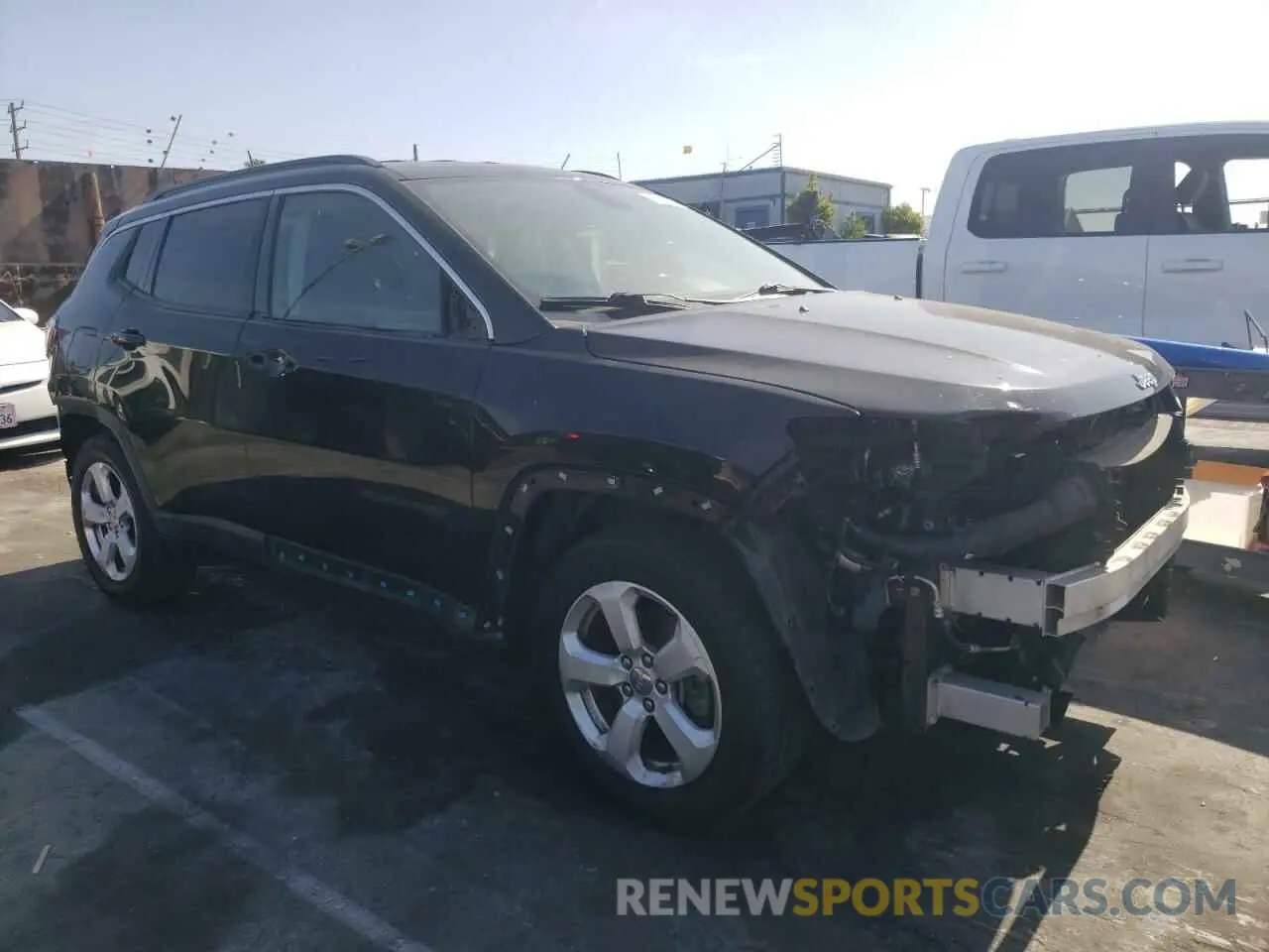 4 fotografías del automóvil dañado 3C4NJCBB8KT855599 JEEP COMPASS 2019