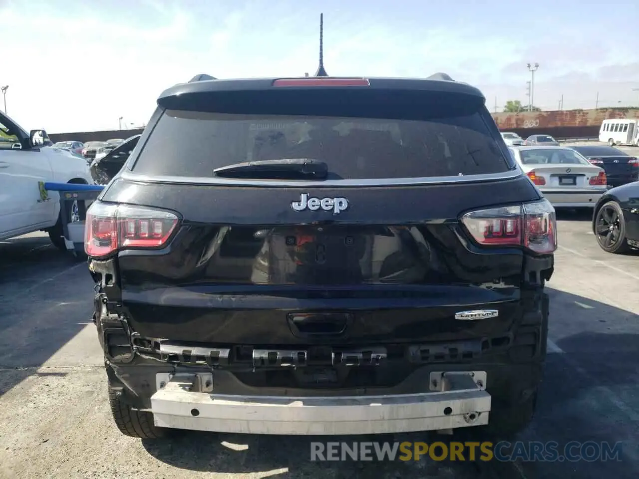 6 fotografías del automóvil dañado 3C4NJCBB8KT855599 JEEP COMPASS 2019