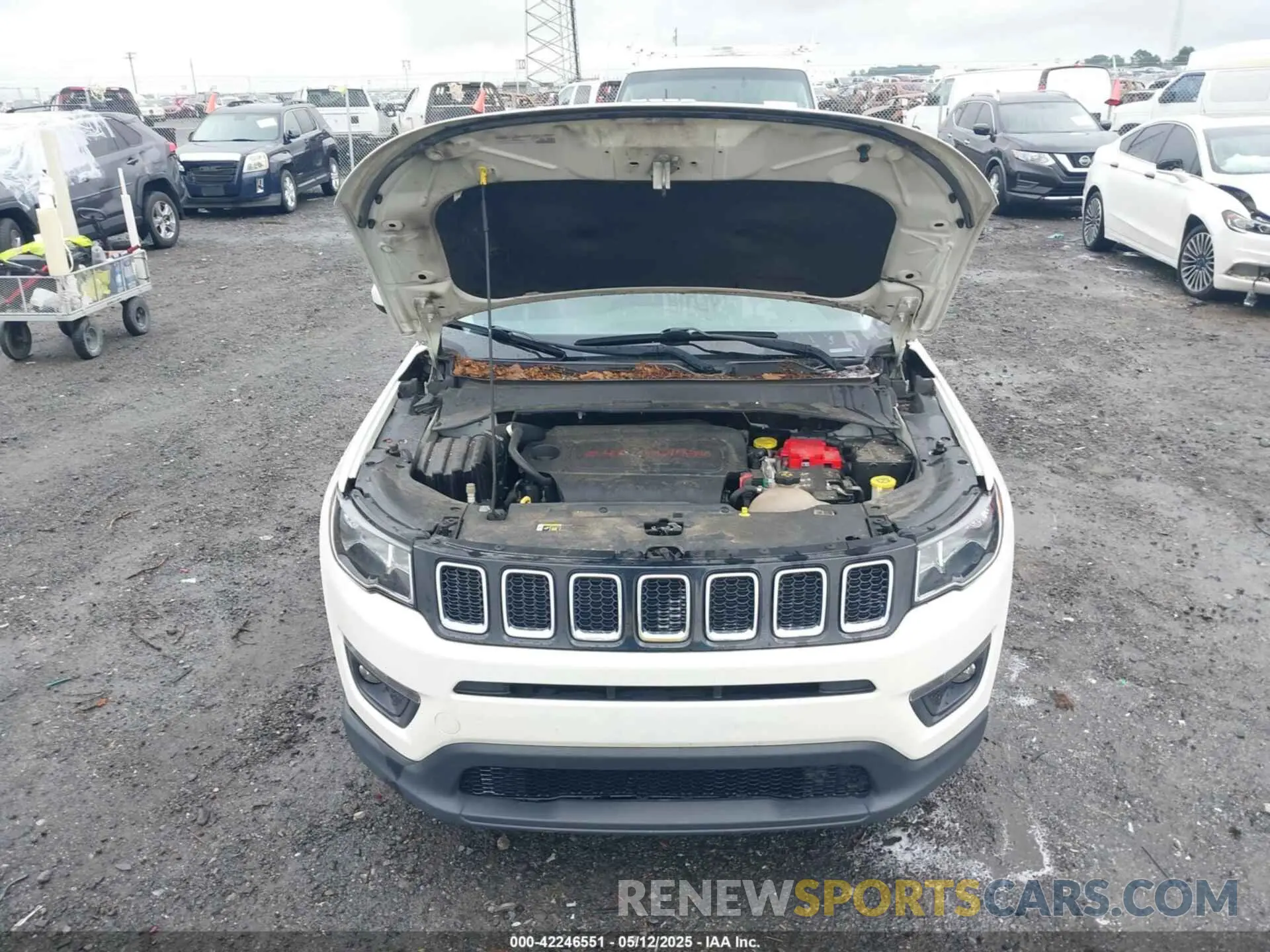 10 fotografías del automóvil dañado 3C4NJCBB9KT652222 JEEP COMPASS 2019