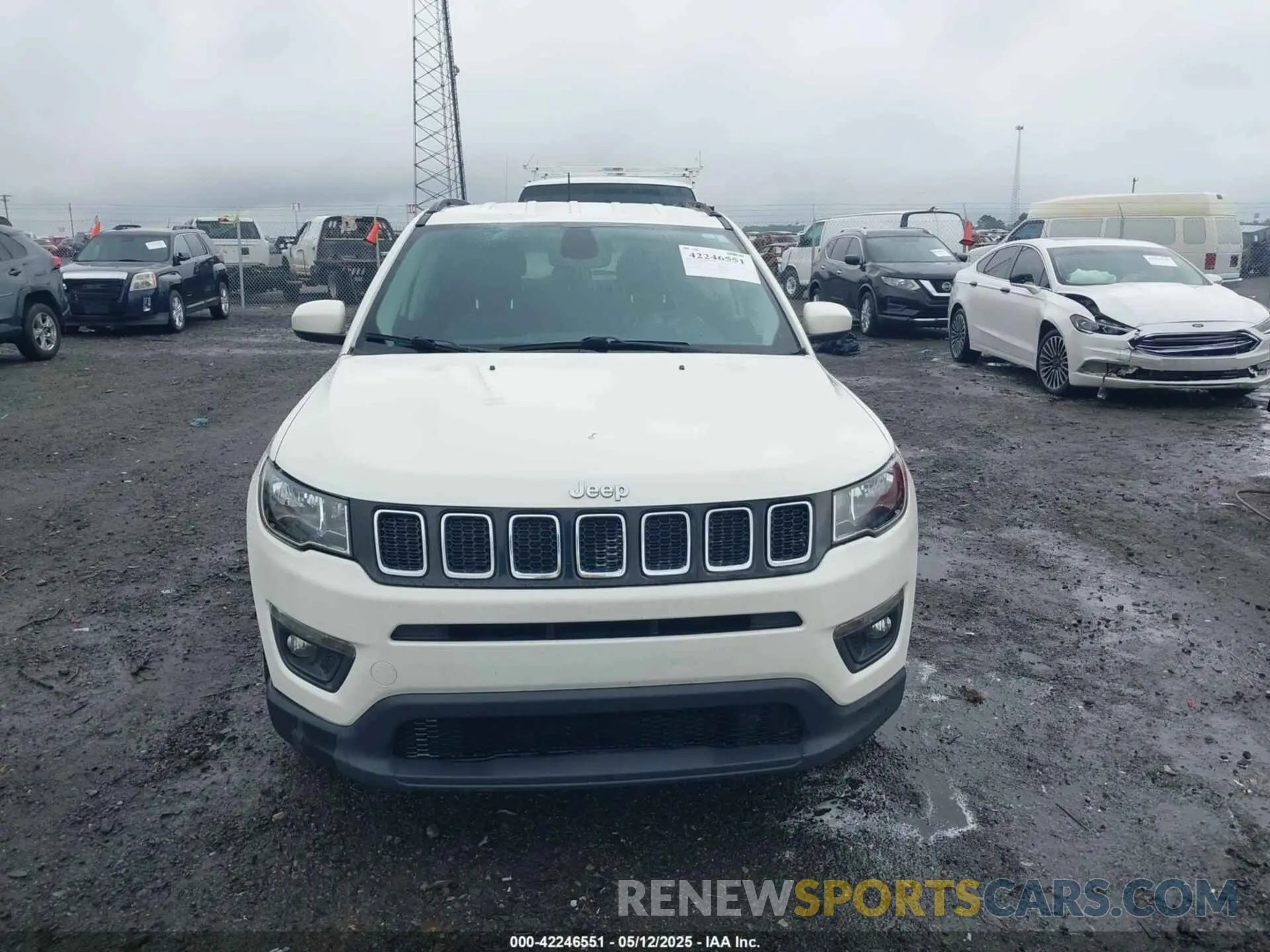 12 fotografías del automóvil dañado 3C4NJCBB9KT652222 JEEP COMPASS 2019