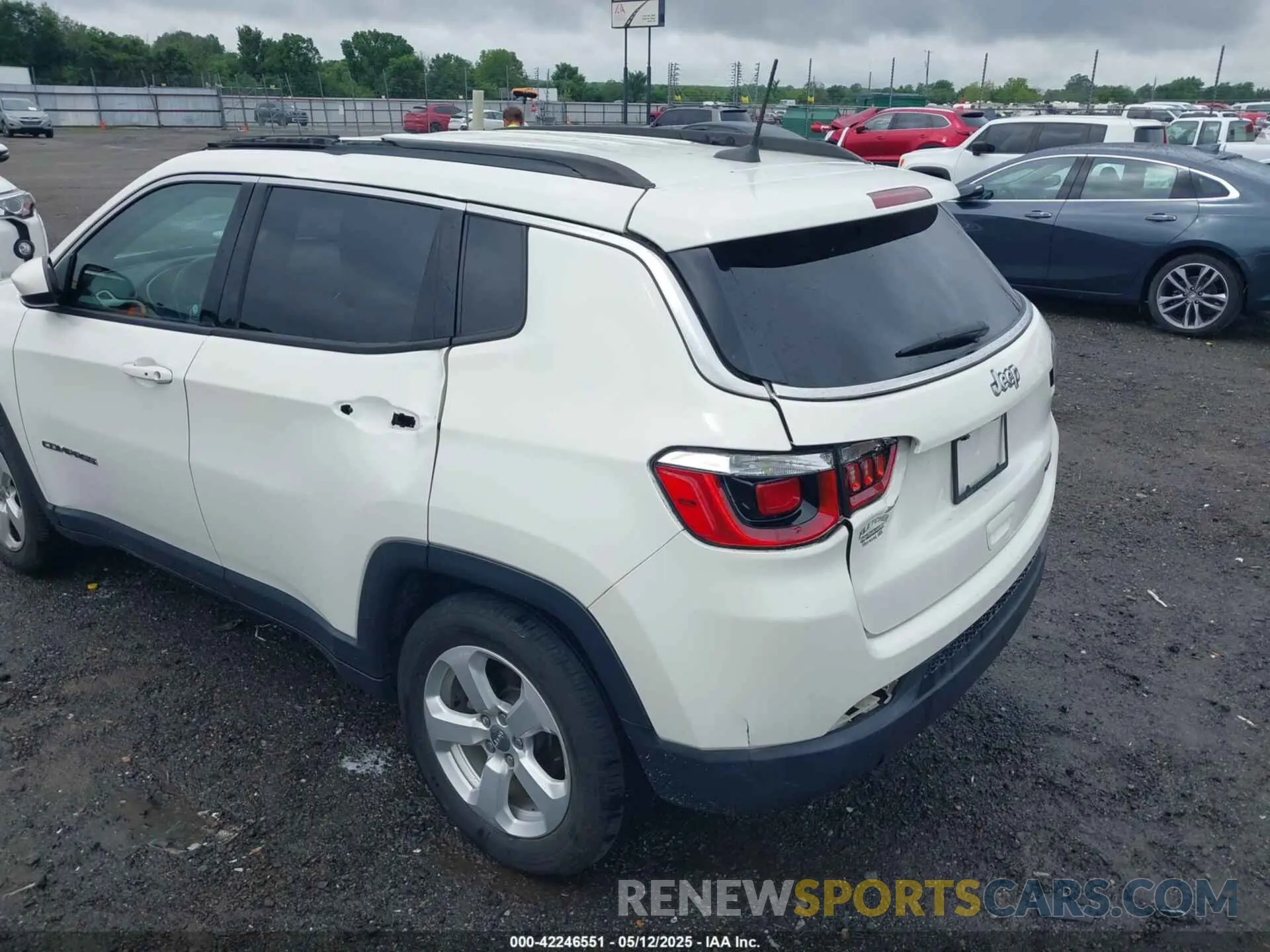 6 fotografías del automóvil dañado 3C4NJCBB9KT652222 JEEP COMPASS 2019
