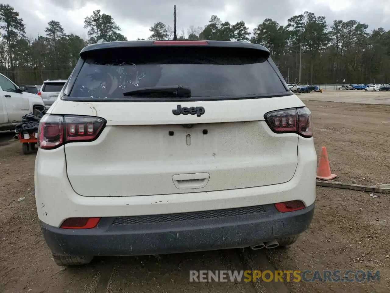 6 fotografías del automóvil dañado 3C4NJCBB9KT664922 JEEP COMPASS 2019