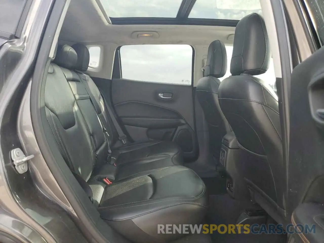11 fotografías del automóvil dañado 3C4NJCCB1KT613476 JEEP COMPASS 2019
