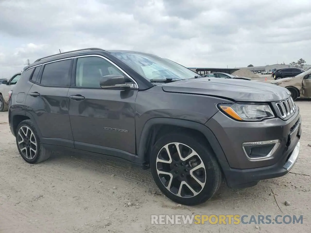 4 fotografías del automóvil dañado 3C4NJCCB1KT613476 JEEP COMPASS 2019