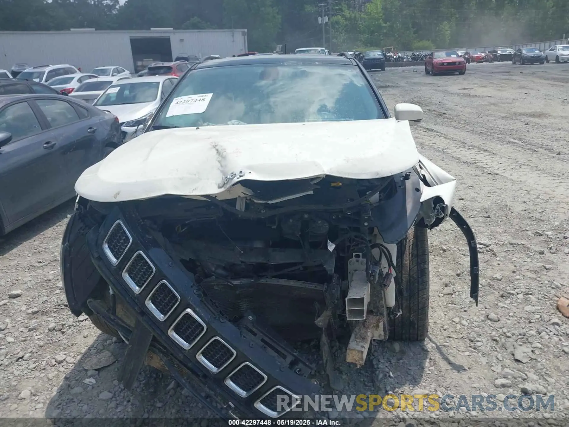 12 fotografías del automóvil dañado 3C4NJCCB1KT711312 JEEP COMPASS 2019