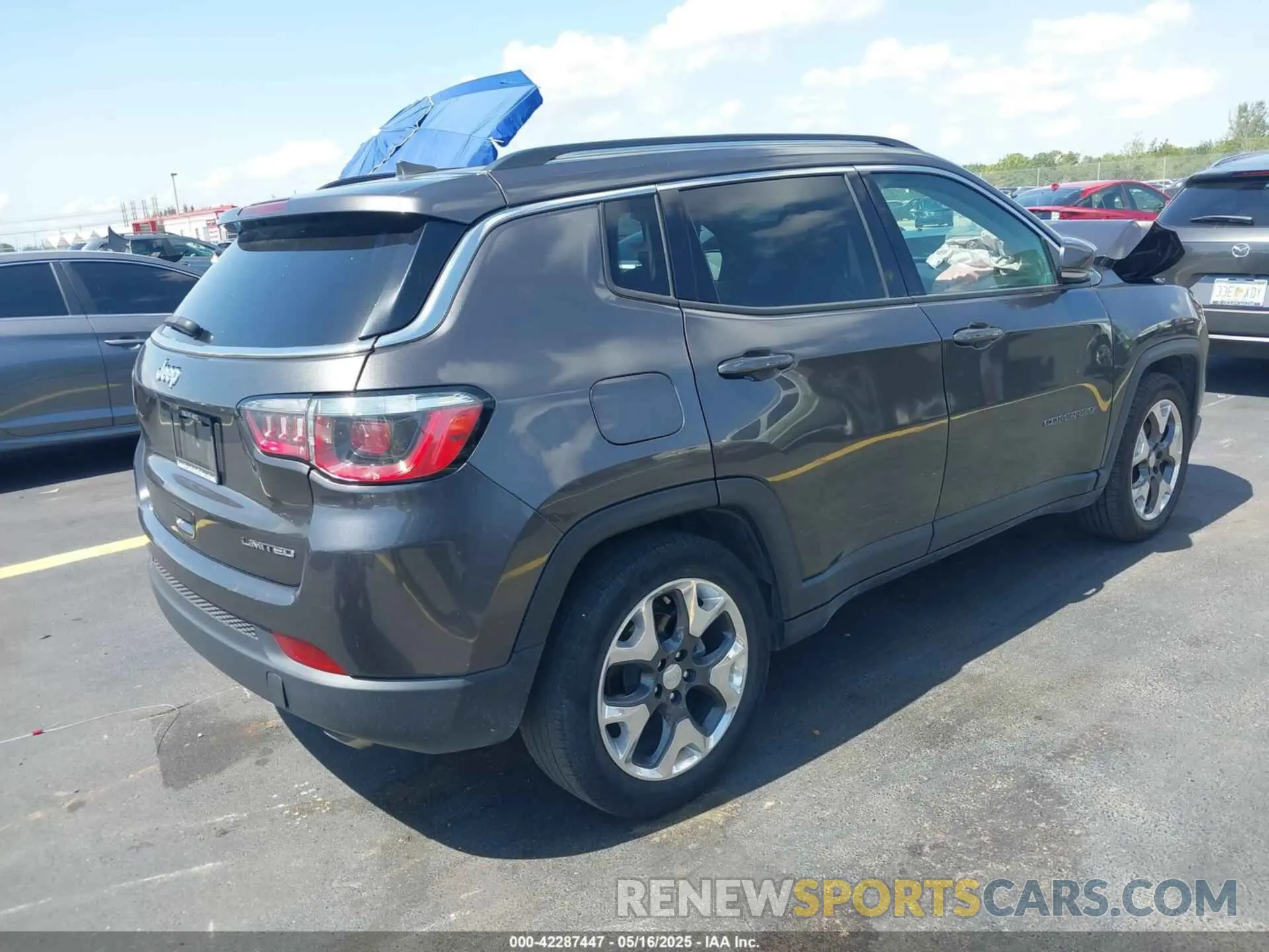 4 fotografías del automóvil dañado 3C4NJCCB2KT660077 JEEP COMPASS 2019