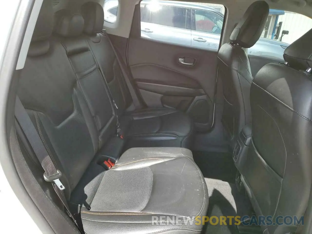 11 fotografías del automóvil dañado 3C4NJCCB4KT725818 JEEP COMPASS 2019