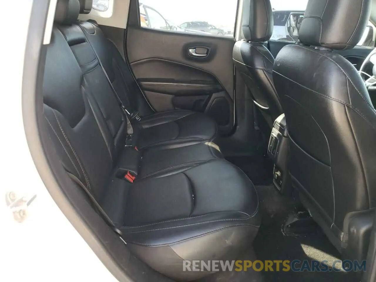 11 fotografías del automóvil dañado 3C4NJCCB4KT802395 JEEP COMPASS 2019