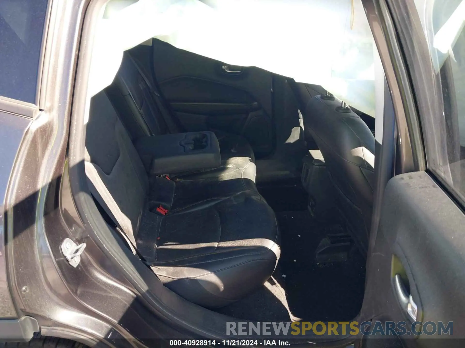 8 fotografías del automóvil dañado 3C4NJCCB6KT782148 JEEP COMPASS 2019
