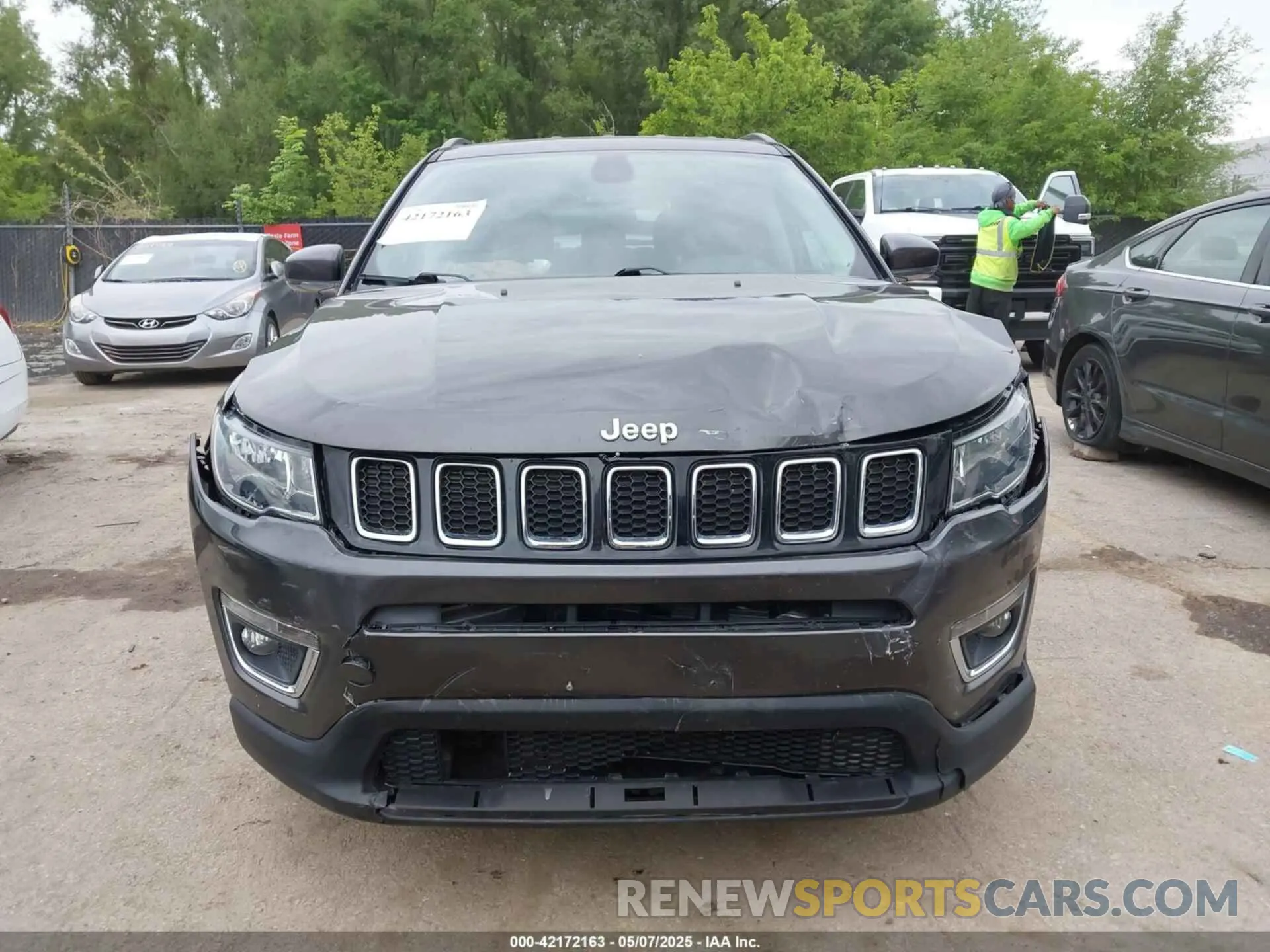 13 fotografías del automóvil dañado 3C4NJCCB7KT777783 JEEP COMPASS 2019