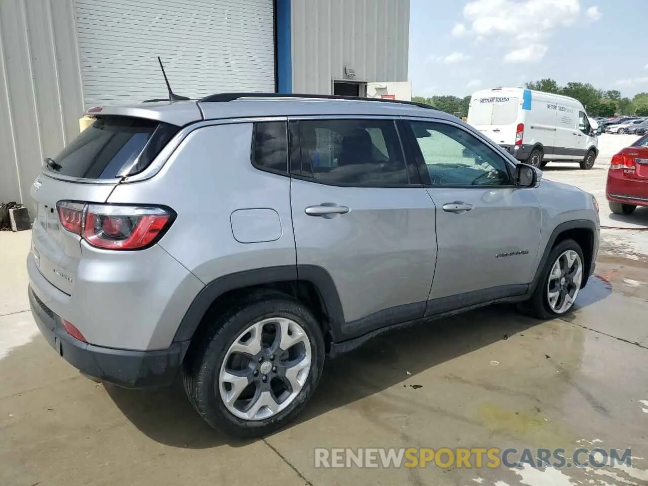 3 fotografías del automóvil dañado 3C4NJCCB8KT675599 JEEP COMPASS 2019