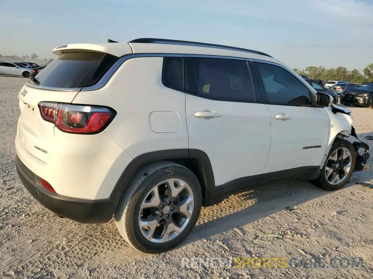 3 fotografías del automóvil dañado 3C4NJCCB9KT662621 JEEP COMPASS 2019