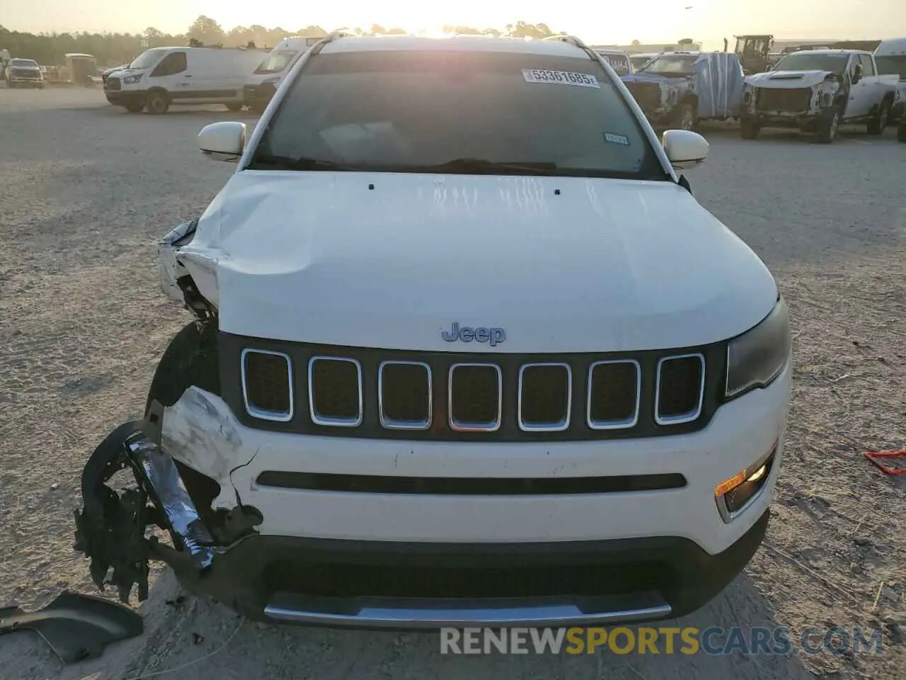 5 fotografías del automóvil dañado 3C4NJCCB9KT662621 JEEP COMPASS 2019