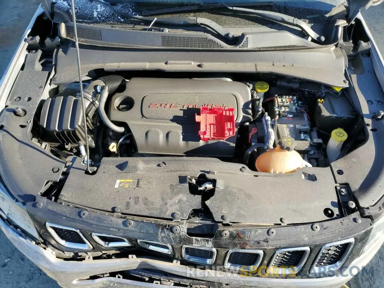 12 fotografías del automóvil dañado 3C4NJCCBXKT675961 JEEP COMPASS 2019